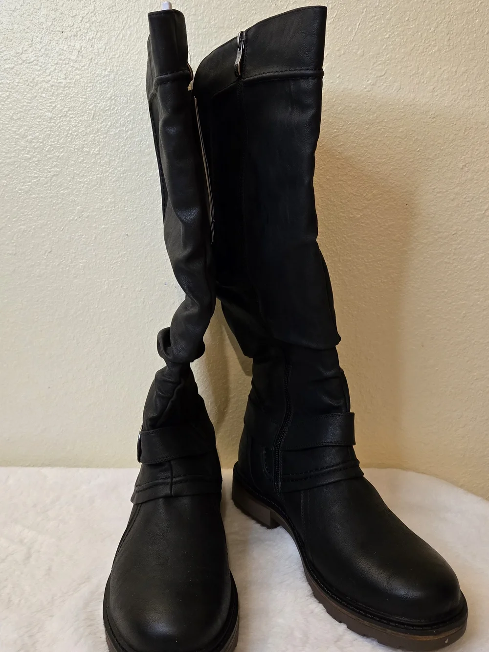 Wanderlust Fiona Women's Black Noir Slouch Boots with Buckle Accent NEW 10W